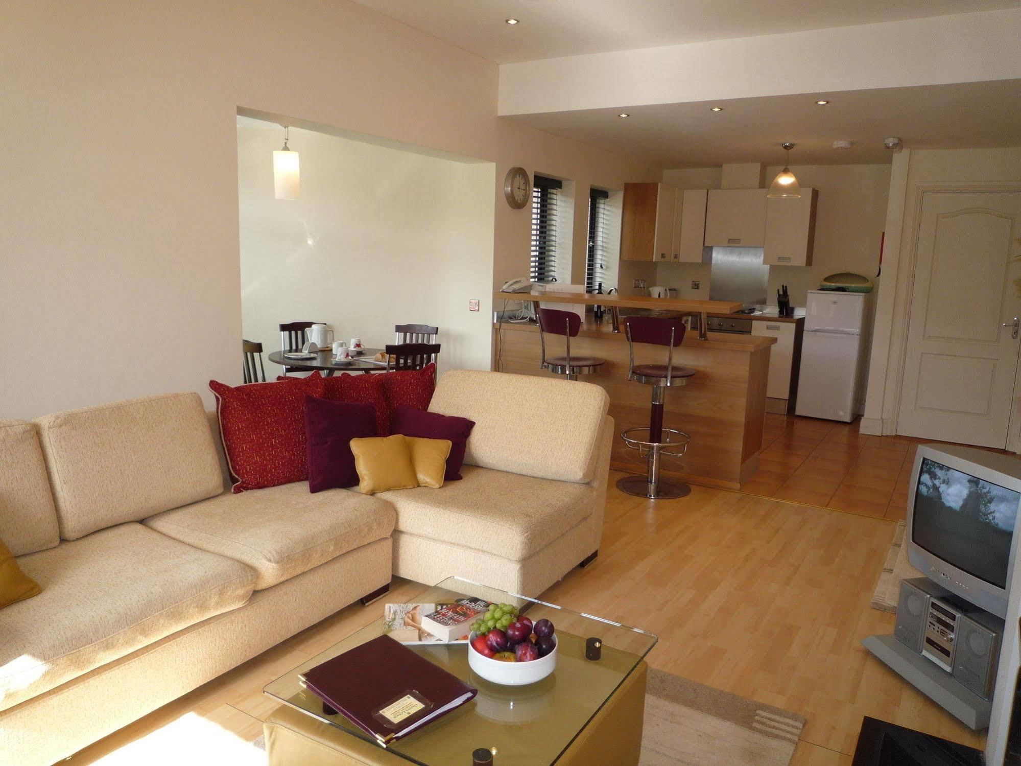 The Grove Lodge Guesthouse 킬러글린 외부 사진