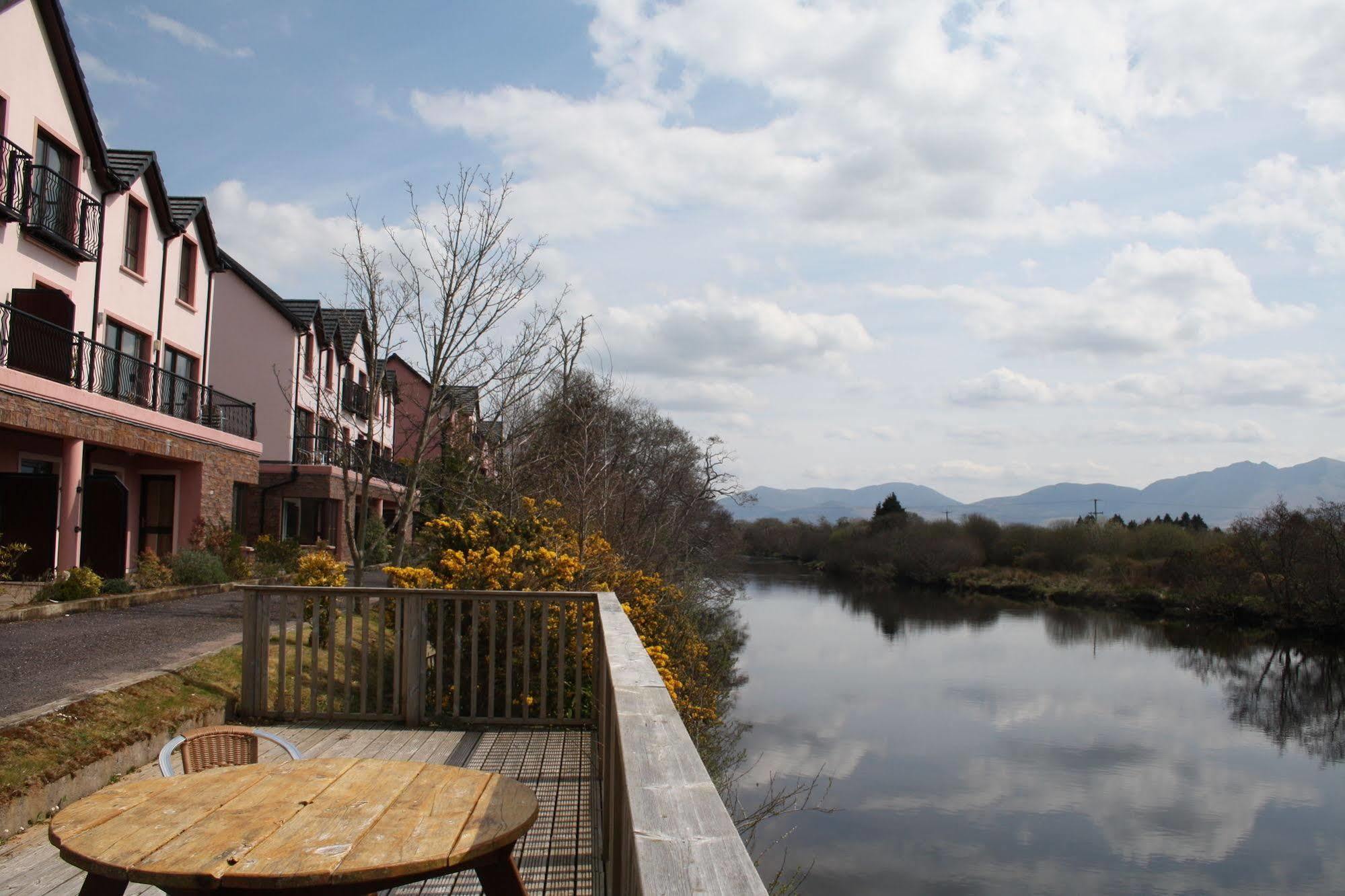 The Grove Lodge Guesthouse 킬러글린 외부 사진